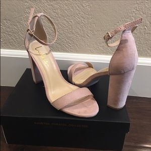 Brand New- Strap Blush Pink Sandals 🌺